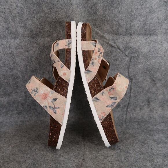 Time and Tru Shoes Womens 6 Sandals Casual Floral Toe Loop Double Buckle Straps - Picture 9 of 13